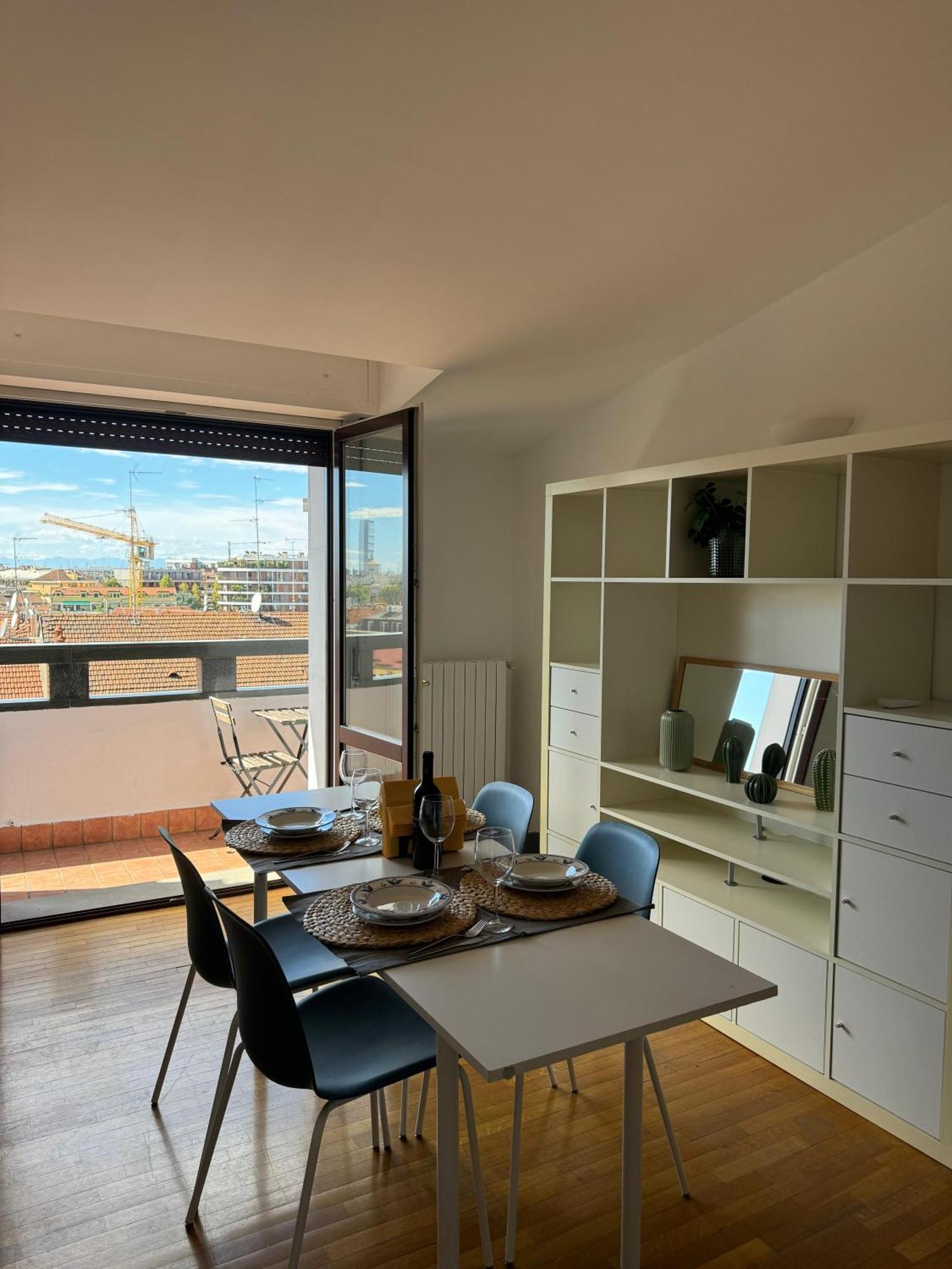 Appartamento Isola- Attico Con Balcone Milano Esterno foto